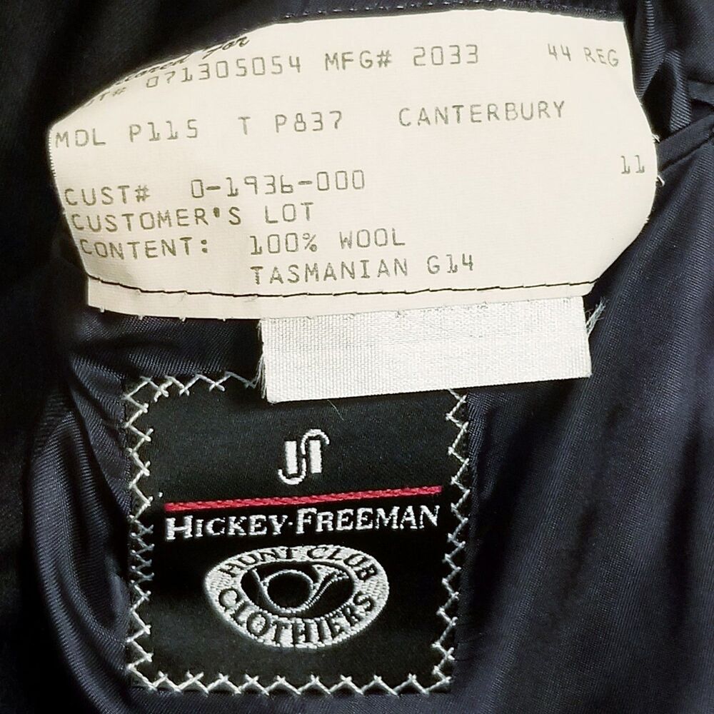Hickey Freeman Suit Loro Piana Tasmanian 120's Men's Size 44R Charcoal Pinstripe - Picture 8 of 8
